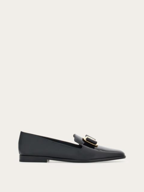 FERRAGAMO New Vara plate loafer
