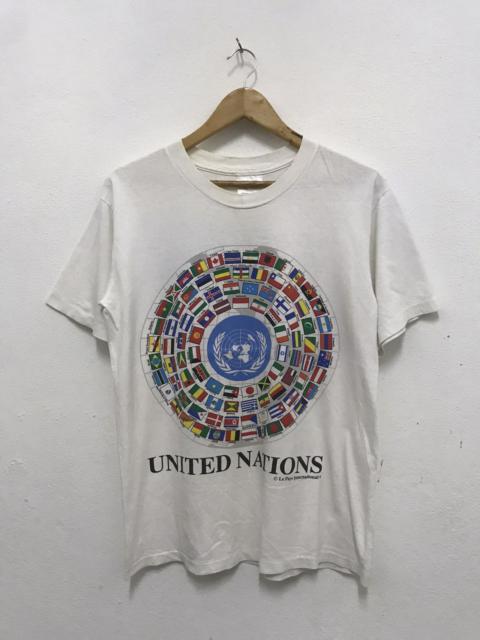 Other Designers Vintage LE PAYS INTERNATIONAL tee