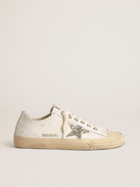 Golden Goose V-Star in white leather with a platinum glitter star