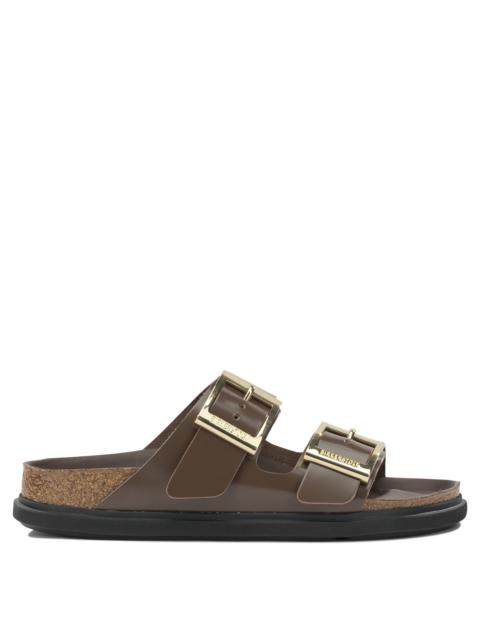 BIRKENSTOCK Birkenstock Arizona Droplet Buckle Low Sandals