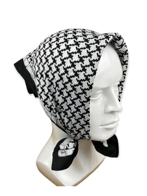 Other Designers Vintage - BLACK AND WHITE BANDANA HANDKERCHIEF NECKERCHIEF - HC 0426