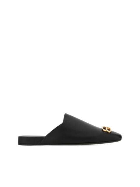 Cozy BB logo leather slippers