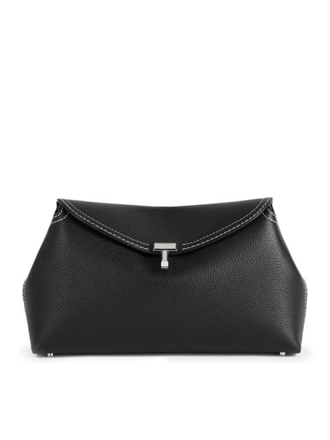 TOTEME T-LOCK CLUTCH BLACK GRAIN