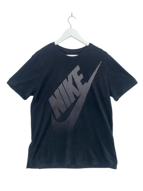 The Nike tee Short Sleeve Tshirt