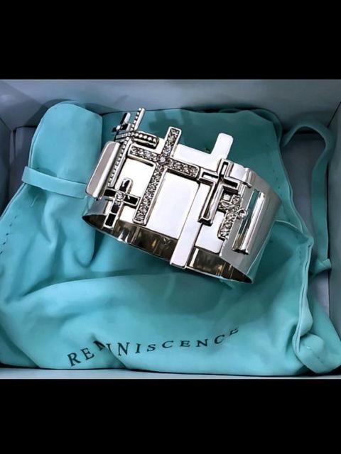 Other Designers REMINISCENCE PARIS OAK Gothic Cross Motif Bangle Bracelet