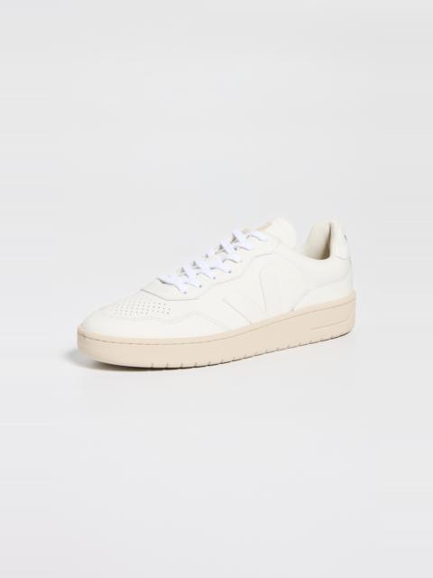 VEJA V-90 Sneakers