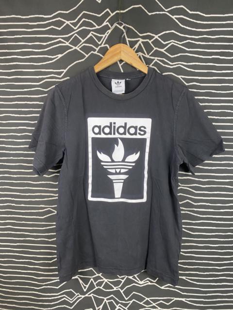 Adidas Trefoil logo tee