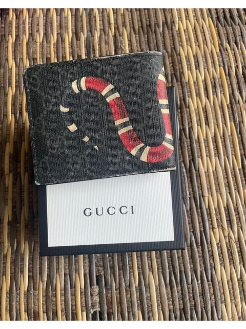 GUCCI Authentic Gucci Snake Wallet