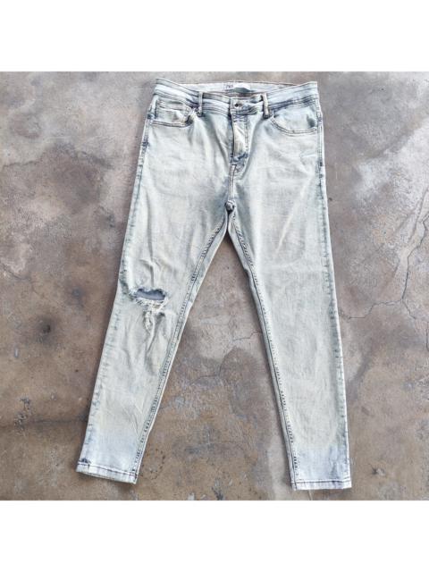 Other Designers Japanese Brand - Vintage Zara Brand Skinny Jeans Distressed Faded Pants