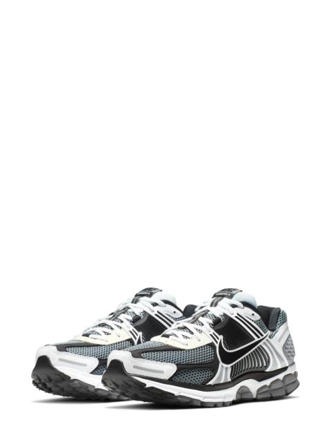 Nike Zoom Vomero 5 SE SP Sneaker in 001 D Grey/black at Nordstrom