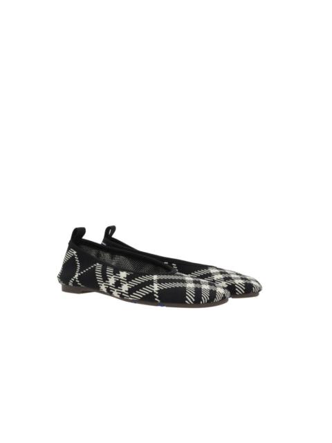 Burberry Flat Shoes