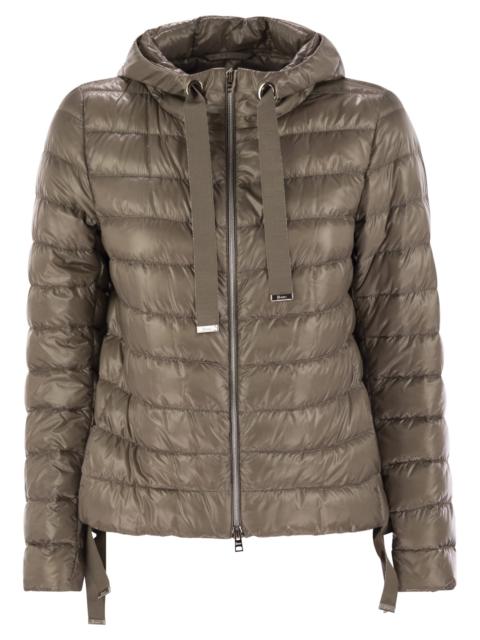 Herno Women Pearl Grey Bomber Jacket In The Iconic Herno Ultralight Nylon