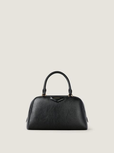 Givenchy MEDIUM ANTIGONA EAST-WEST SOFT BAG IN GRAINED LEATHER