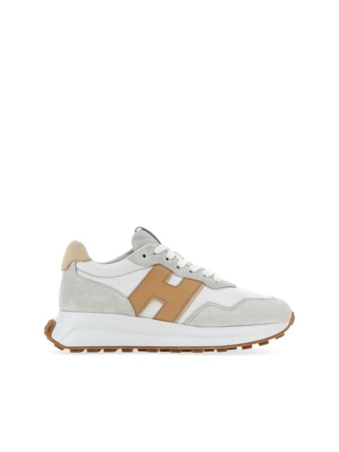 HOGAN logo-patch sneakers