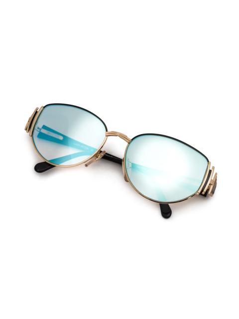 Other Designers Vintage Hilton Lady Hilton 40 03 22 KGP