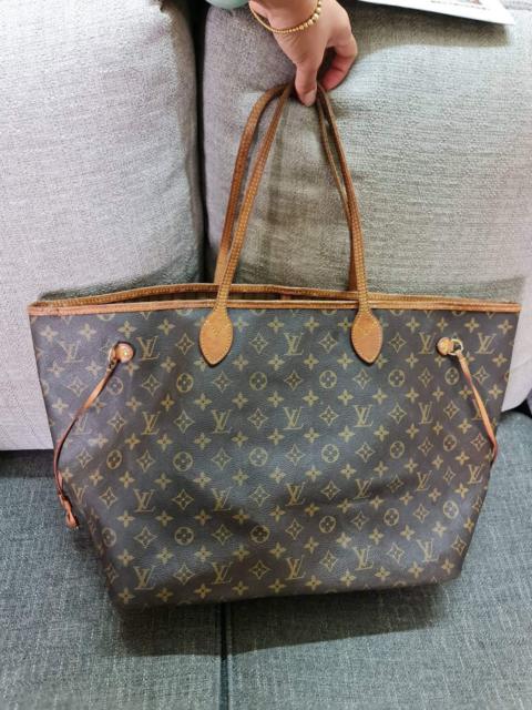 Louis Vuitton Authentic LOUIS VUITTON GM Neverfull