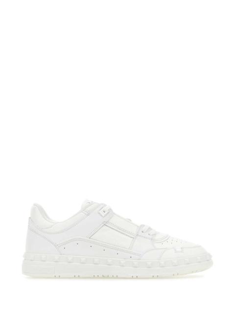 Valentino Valentino Garavani Men White Leather Freedots Sneakers