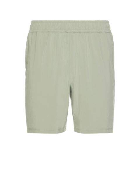 BEYOND YOGA Pivotal Performance Short