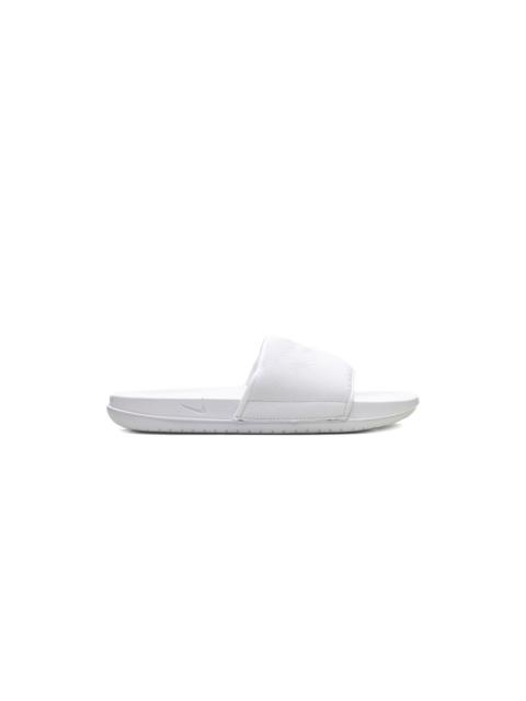 Kobe Offcourt "Triple White" slides