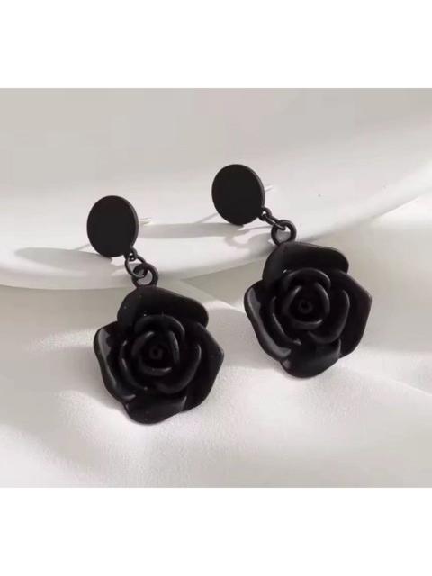 Streetwear - Rose Rock Earrings