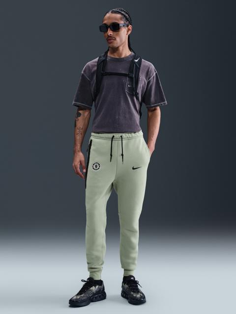 Nike Chelsea FC Tech Men's Nike Soccer Fleece Joggers
