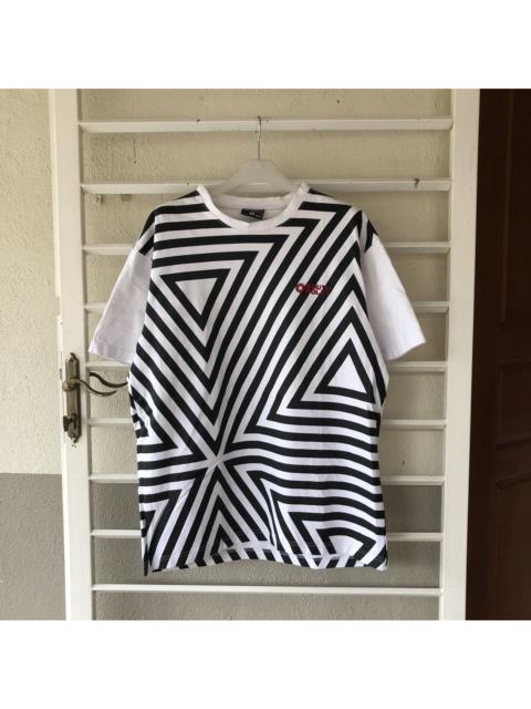Other Designers SouthPole triangle geometric pattern full print Tshirt