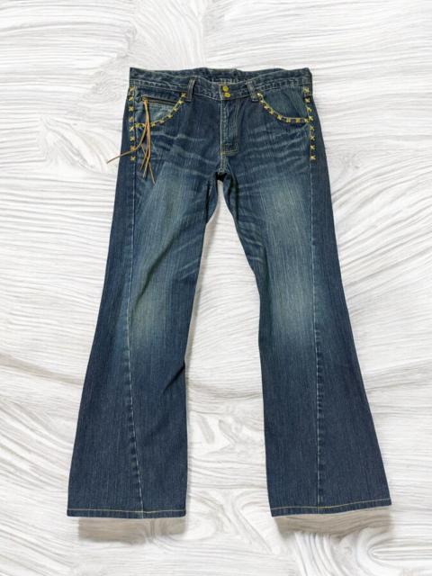 TWIST LEG FLARE LEE RAIDERS STUDED STYLE LEATHER ACCENTS