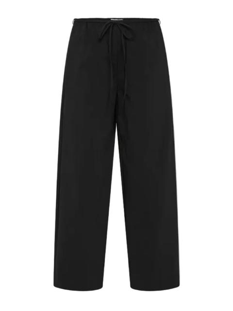 ST. AGNI Fine Rouleau Crop Pants in Black