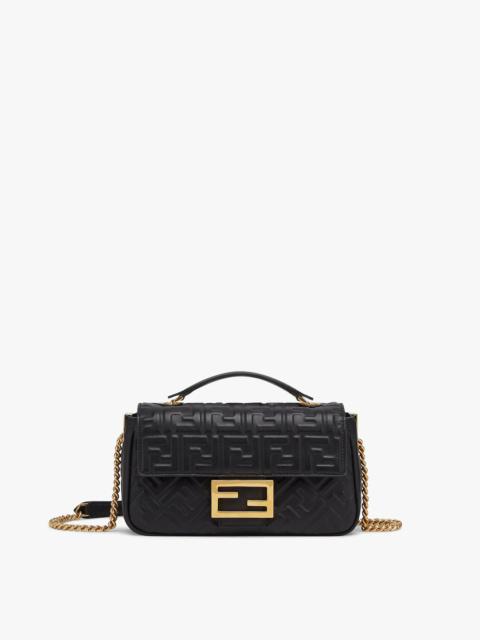 FENDI Baguette Chain Midi
