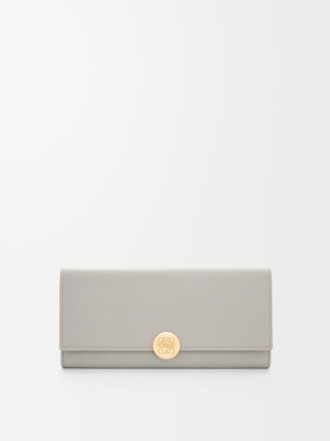 Loewe Pebble continental wallet in shiny nappa calfskin