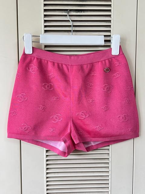 CHANEL Chanel embossed logo knit shorts