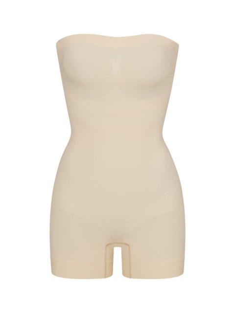SKIMS Skims Seamless Sculpt Strapless Shortie Body