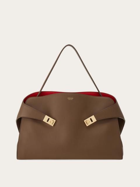 FERRAGAMO Hug Soft bicolor handbag (M)