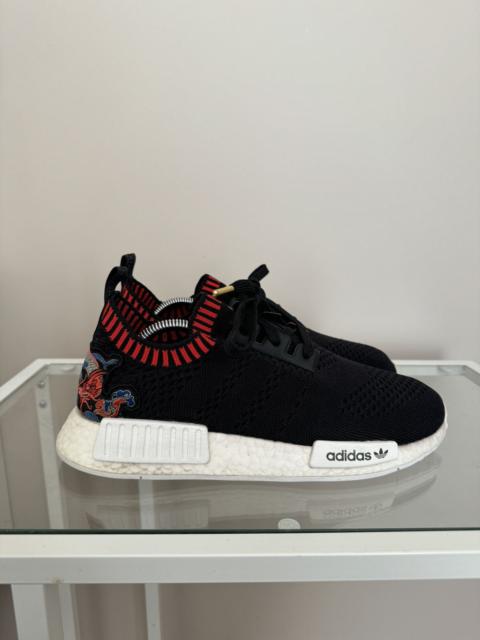 adidas adidas NMD R1 Primeknit Dragon Patch sneakers low