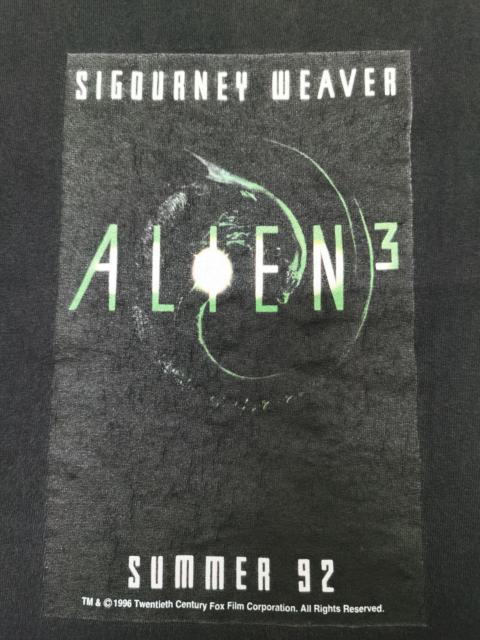 Other Designers Vintage - Vintage 1996 Alien 3 - Sigourney Weaver