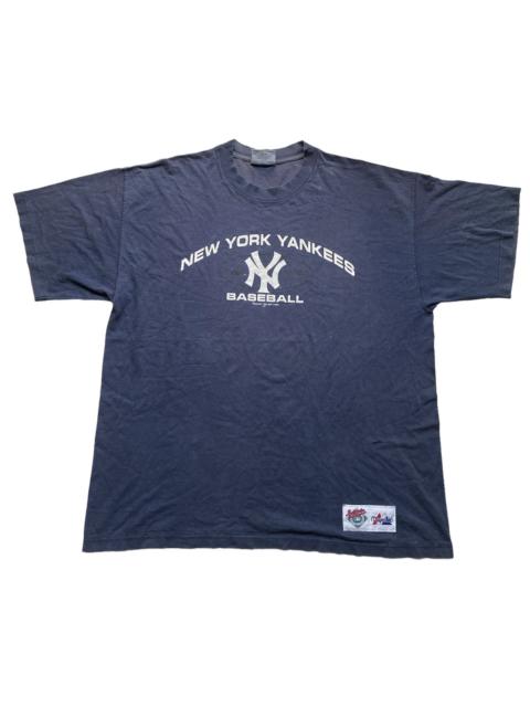 Other Designers Vintage Majestic Faded NBA New York Yankees Tshirt 1999