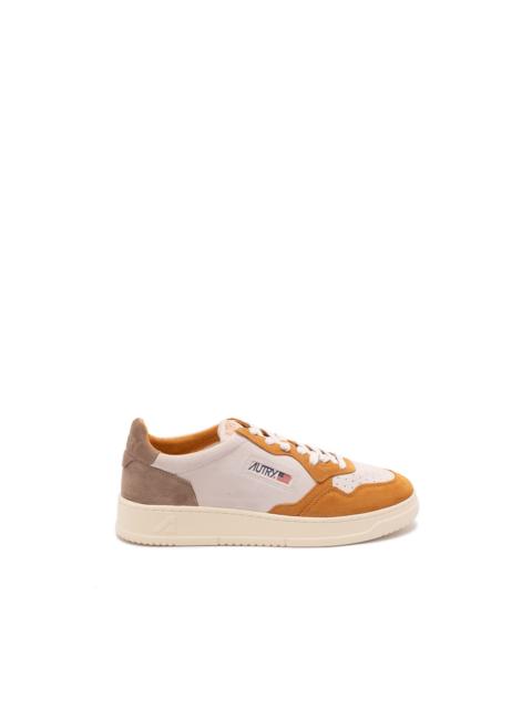 AUTRY `Medalist Low` Sneakers