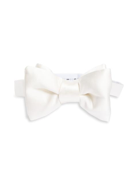 TOM FORD TOM FORD Pre-Tied Silk Twill Bow Tie in Aw001 Optical White at Nordstrom