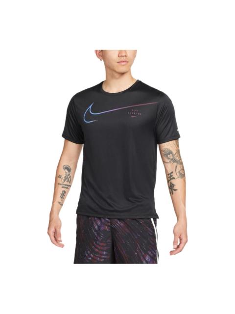 Nike Men's Nike Large Logo Sports Training Breathable Quick Dry Round Neck Short Sleeve Black T-Shirt DM4