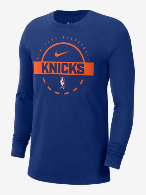 Nike New York Knicks Men's Nike NBA Practice Long-Sleeve T-Shirt