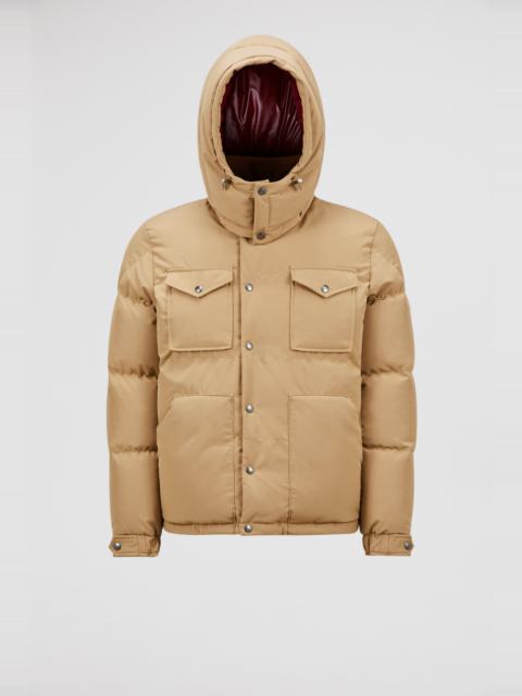 Fornas Short Down Jacket