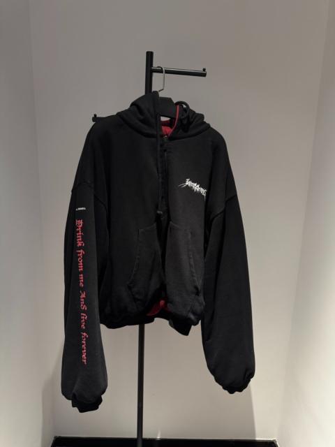 VETEMENTS Vetements Pentagram Target Club reversible padded hoodie