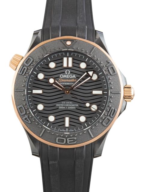 OMEGA Pre-Owned Black Wave Dial Omega Seamaster 300M