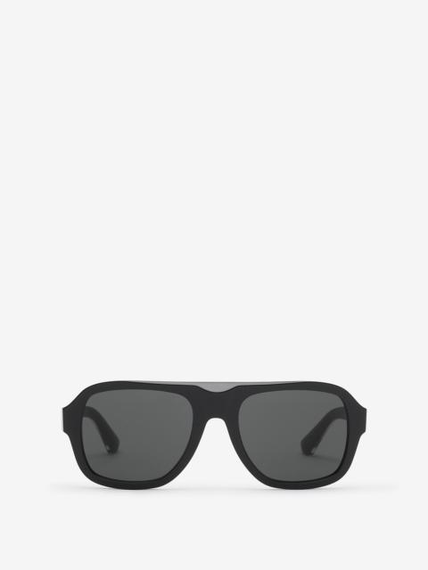 Burberry Classic Pilot Sunglasses