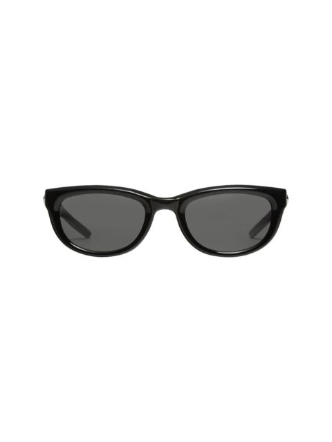 cat-eye frame sunglasses