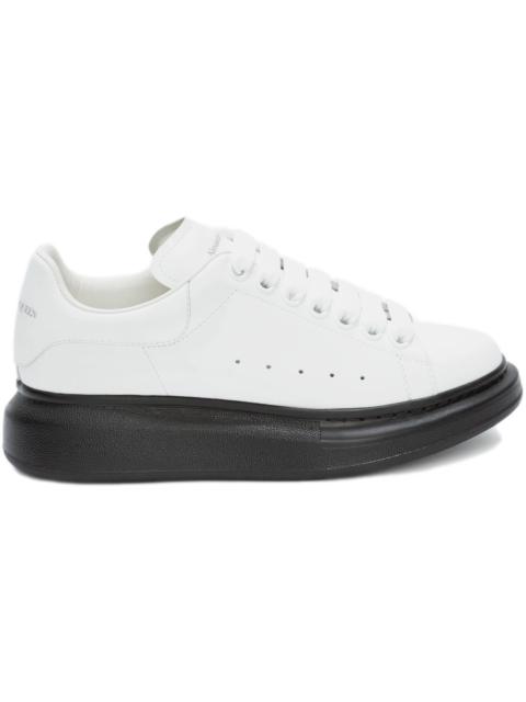 Alexander McQueen Alexander McQueen Oversized White Black Sole (Women's)