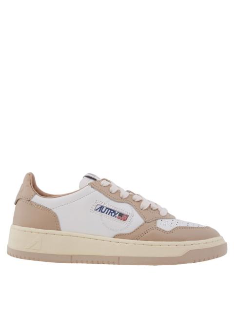 Autry Medalist Leather Low-Top Sneakers