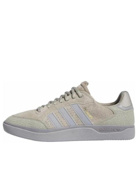 adidas adidas Tyshawn Low 'Silver Pebble' IF4623