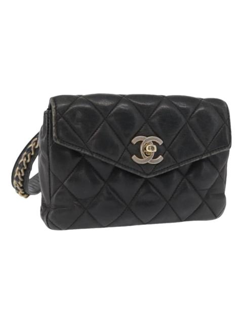 CHANEL Leather handbag