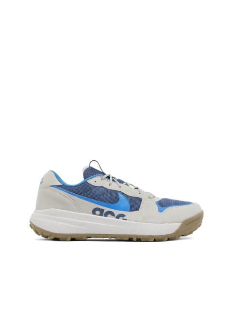 Nike ACG Lowcate sneakers
